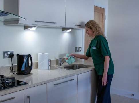 large-PH Cleaning kitchen sink large-PH Cleaning kitchen sink